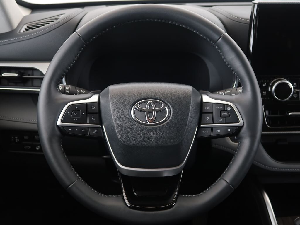 Toyota Highlander Kombi 2,5 l 140 kw