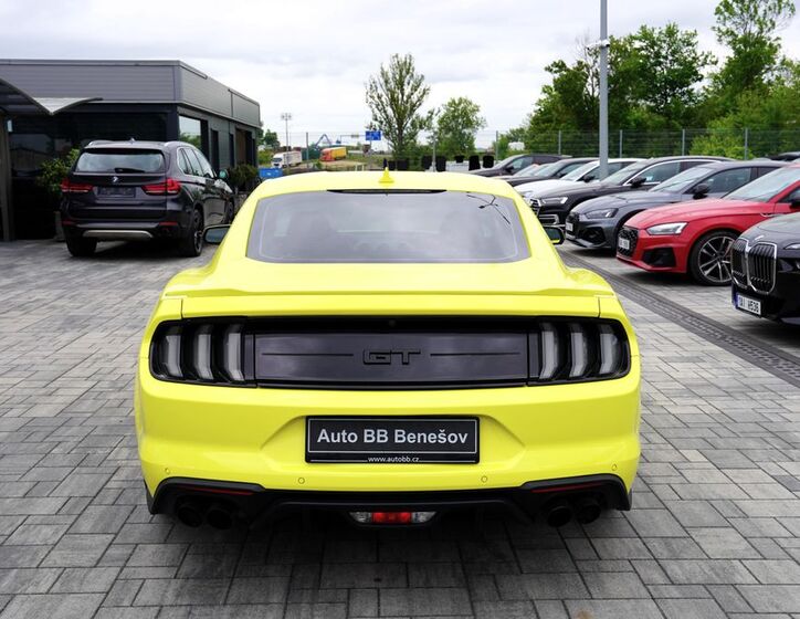 Ford Mustang 5