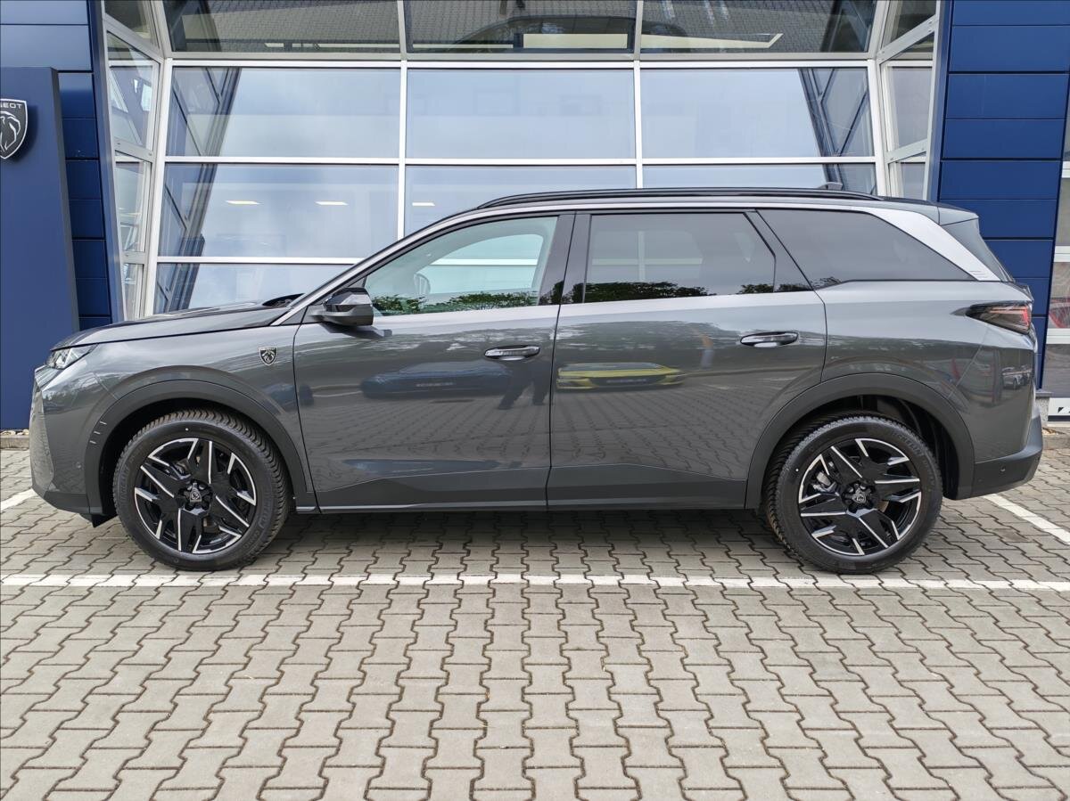 Peugeot 5008 SUV / Terénní 1,2 l 107 kw