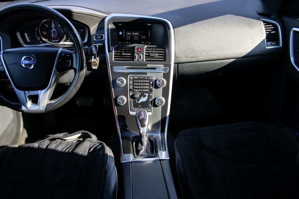 Volvo XC60 SUV / Terénní 2,0 l 140 kw