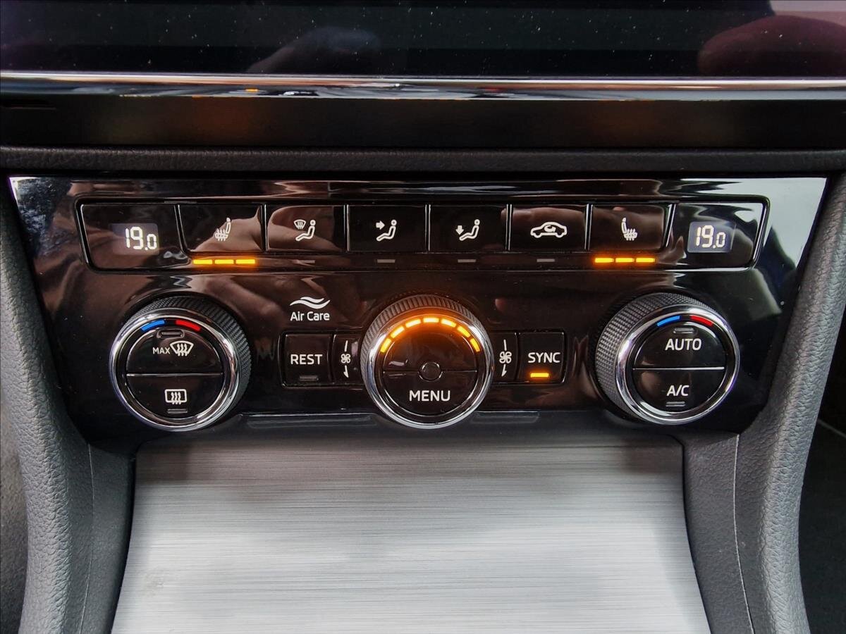 Škoda Superb Kombi 1,5 l 110 kw