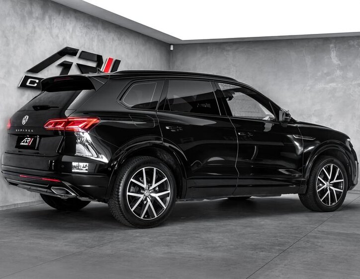 Volkswagen Touareg SUV / Terénní 3,0 l 210 kw