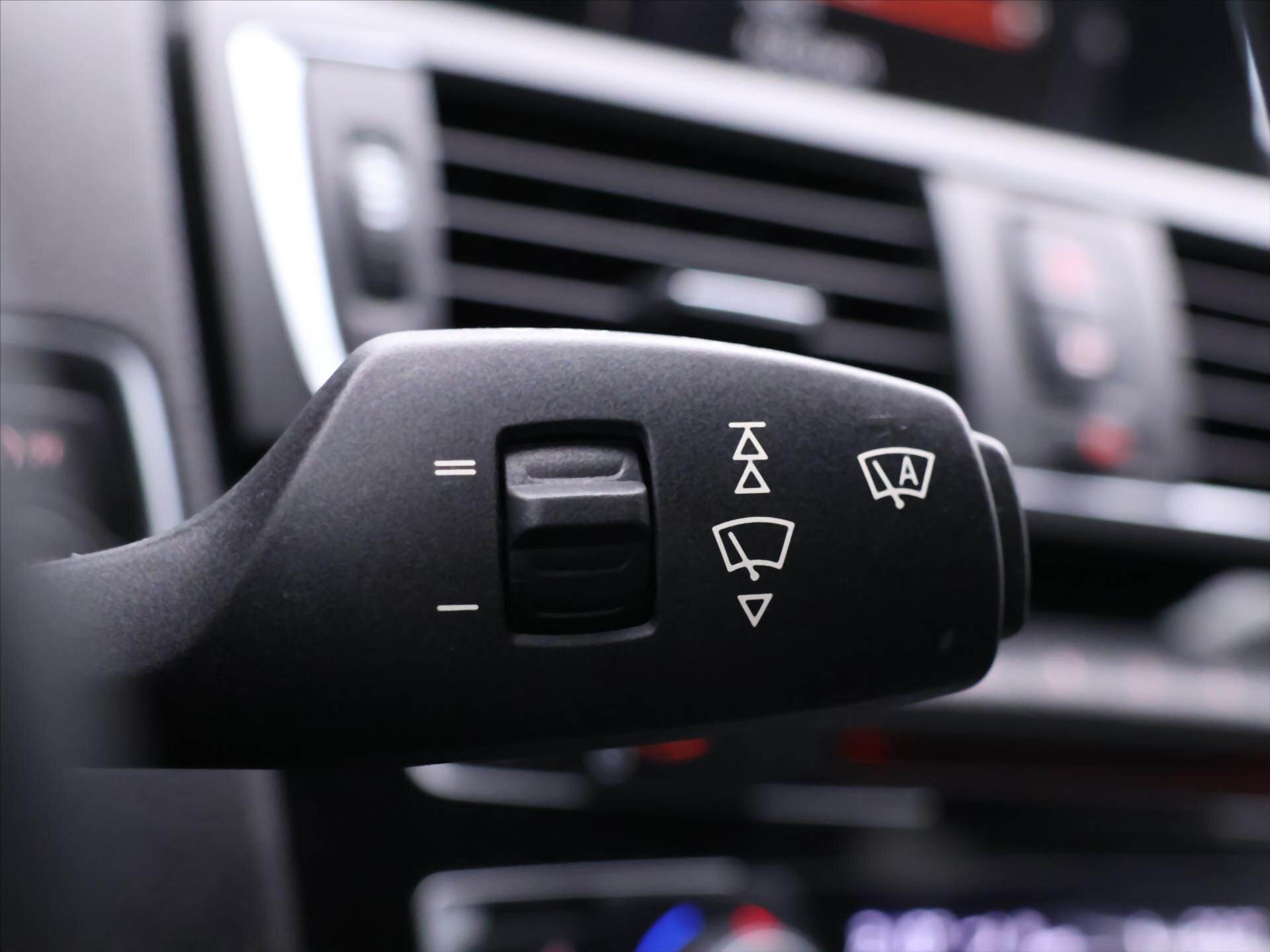 BMW Řada 1 Hatchback 1,5 l 85 kw