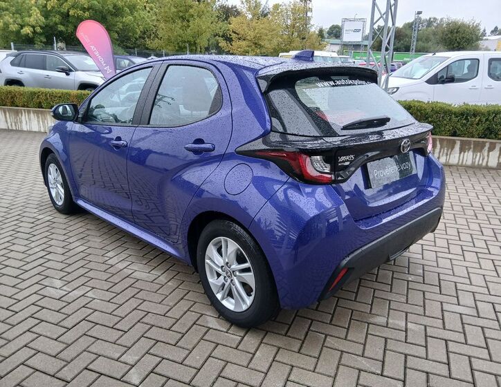 Toyota Yaris 4