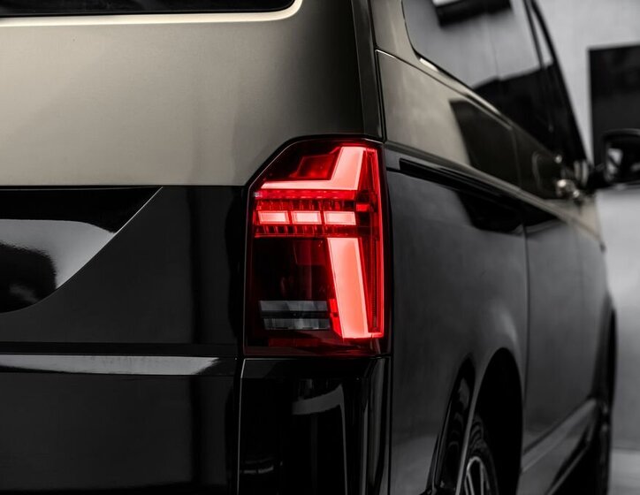 Volkswagen Multivan 10