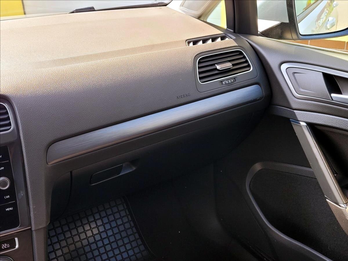 Volkswagen Golf Kombi 1,6 l 85 kw