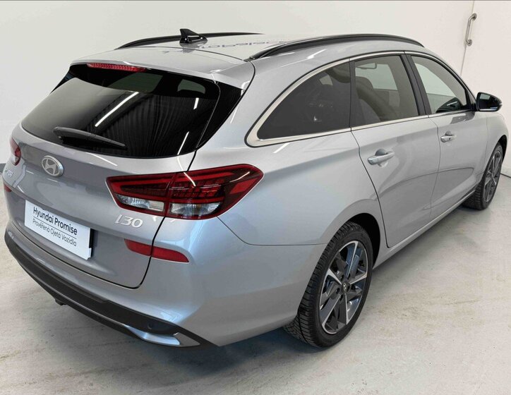 Hyundai i30 Kombi 1,5 l 103 kw