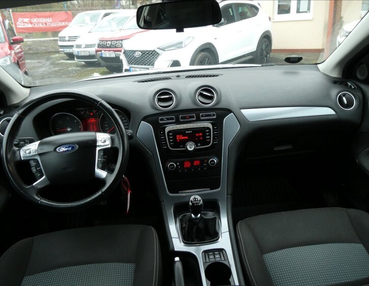 Ford Mondeo Kombi 1,6 l 85 kw