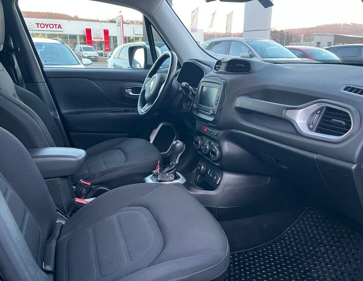 Jeep Renegade SUV 1,4 l 125 kw