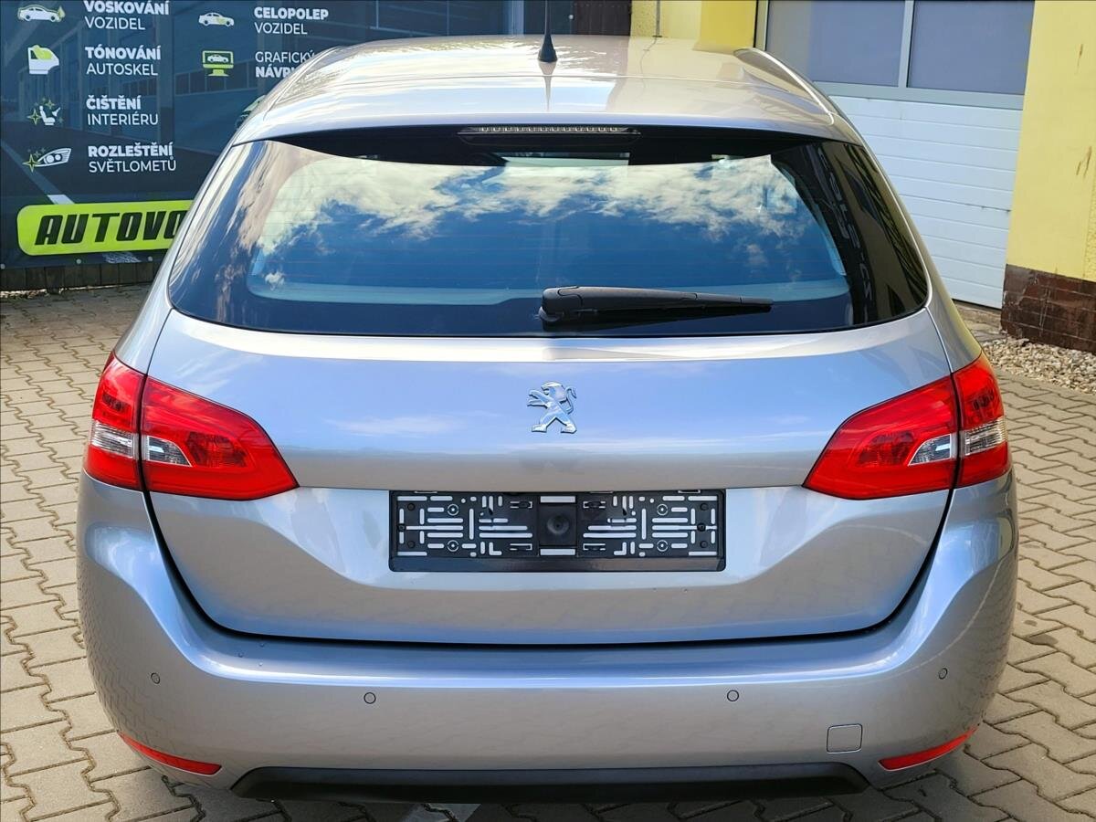 Peugeot 308 Kombi 1,2 l 96 kw