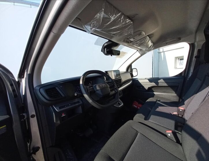 Toyota ProAce VAN-Minibus 2,0 l 130 kw