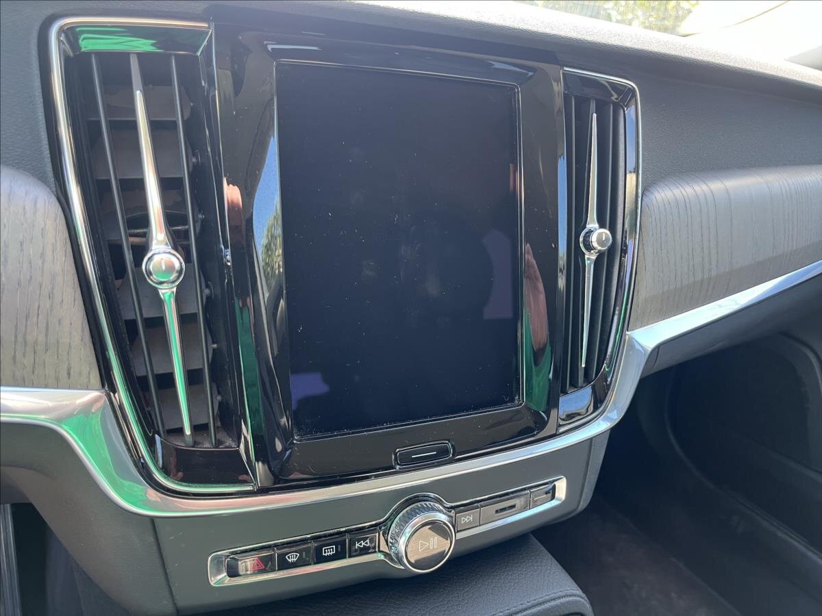 Volvo V90 Kombi 2,0 l 145 kw