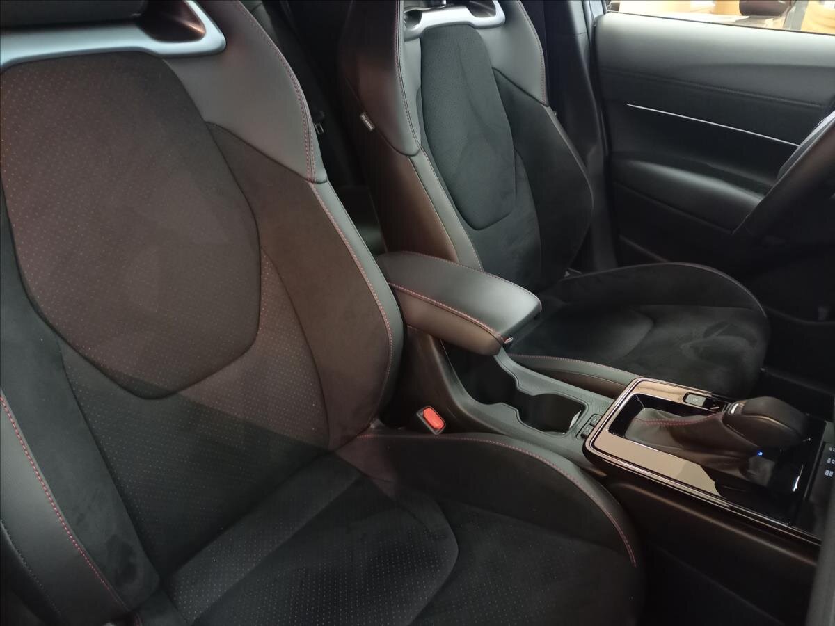 Toyota Corolla Cross SUV 2,0 l 131 kw