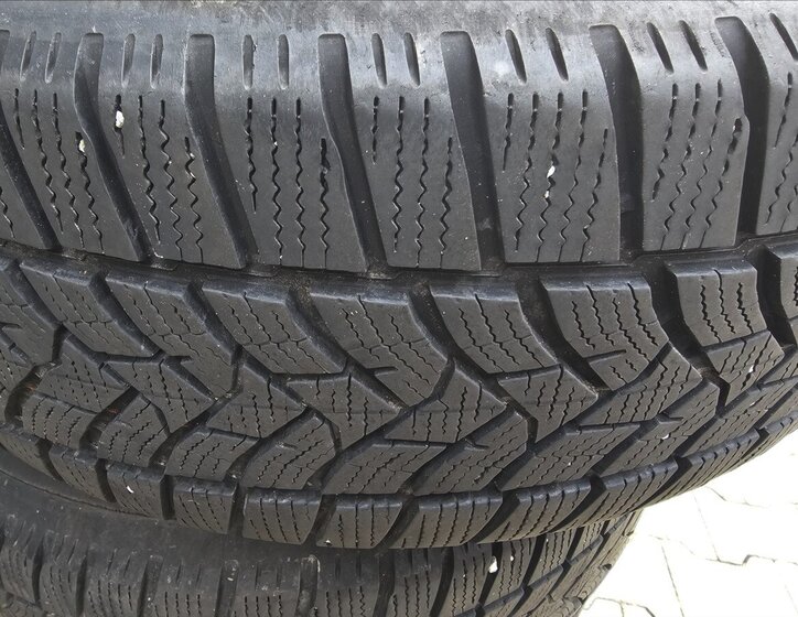 Honda CR-V Kombi 2,0 l 114 kw