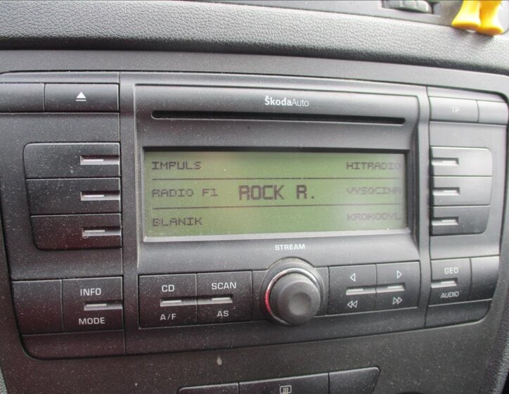 Škoda Octavia Sedan / Limuzína 1,6 l 75 kw