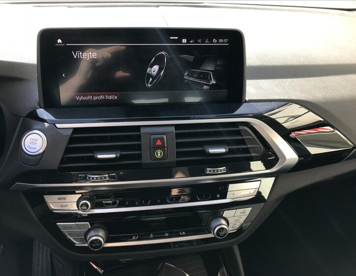 BMW X4 SUV / Terénní 2,0 l 140 kw