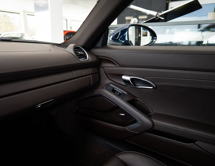 Porsche Cayman Kupé 2,5 l 257 kw