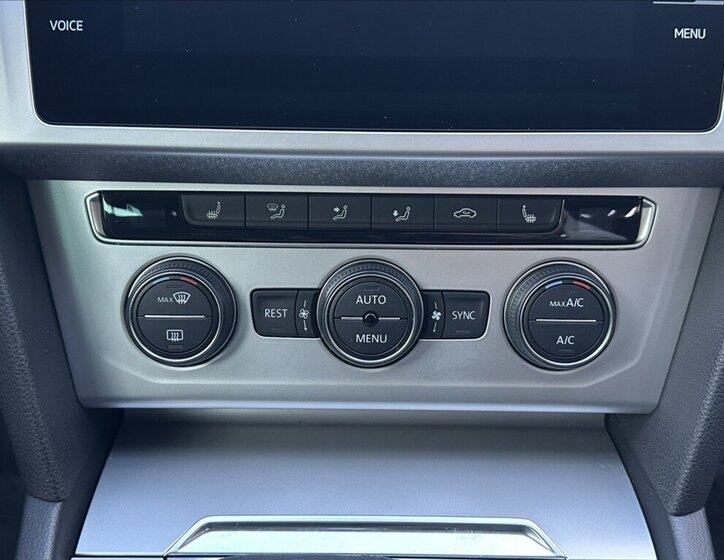 Volkswagen Passat Kombi 1,4 l 110 kw