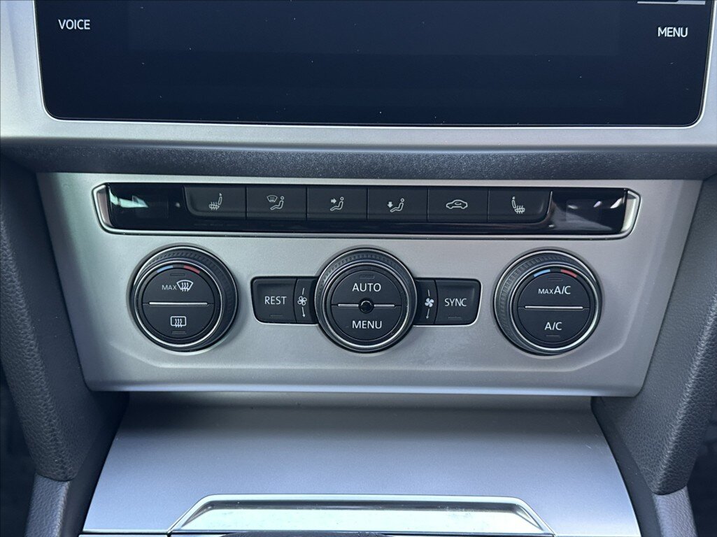 Volkswagen Passat Kombi 1,4 l 110 kw