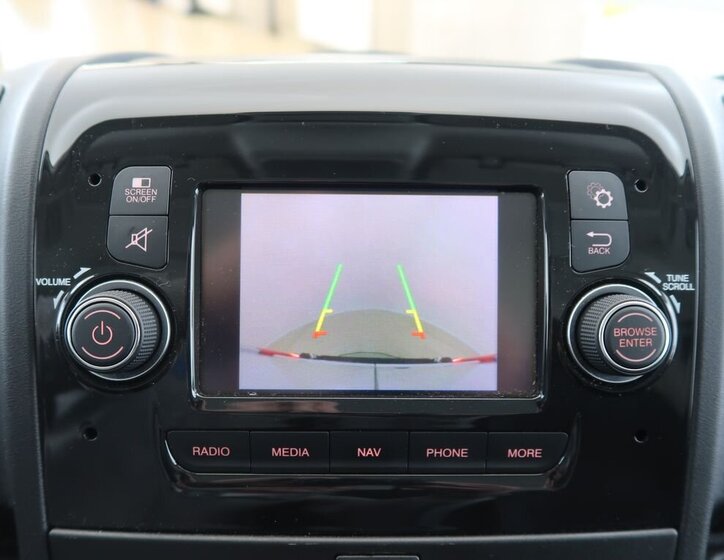 Opel Movano Skříň 2,2 l 103 kw