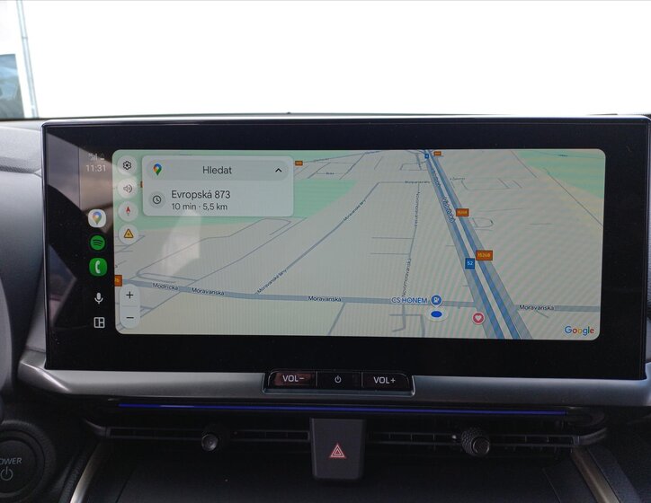 Toyota C-HR CUV / Crossover 1,8 l 72 kw