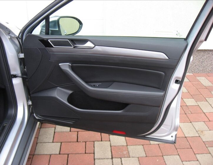 Volkswagen Passat 18