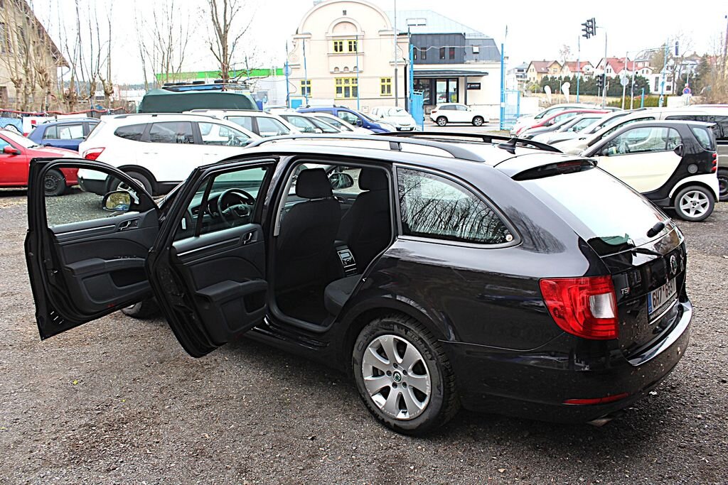 Škoda Superb Kombi 1,8 l 118 kw