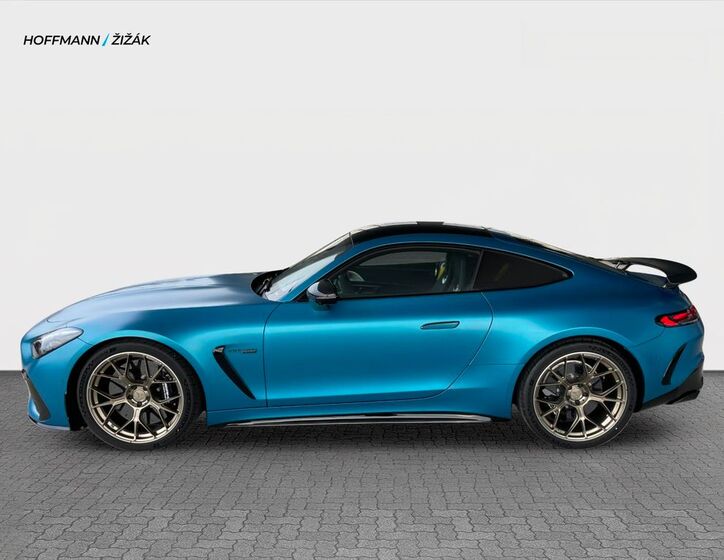 Mercedes-Benz AMG GT 8