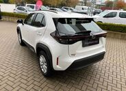 Toyota Yaris Cross 4