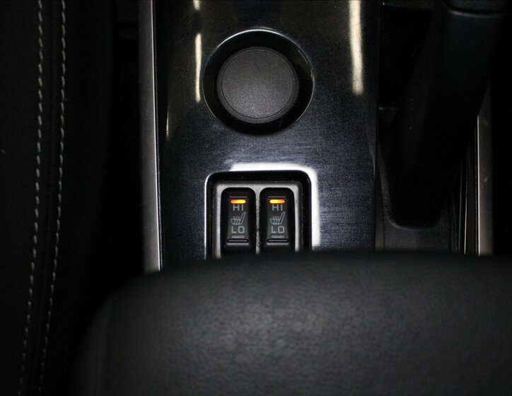 Mitsubishi Outlander SUV / Terénní 2,0 l 110 kw