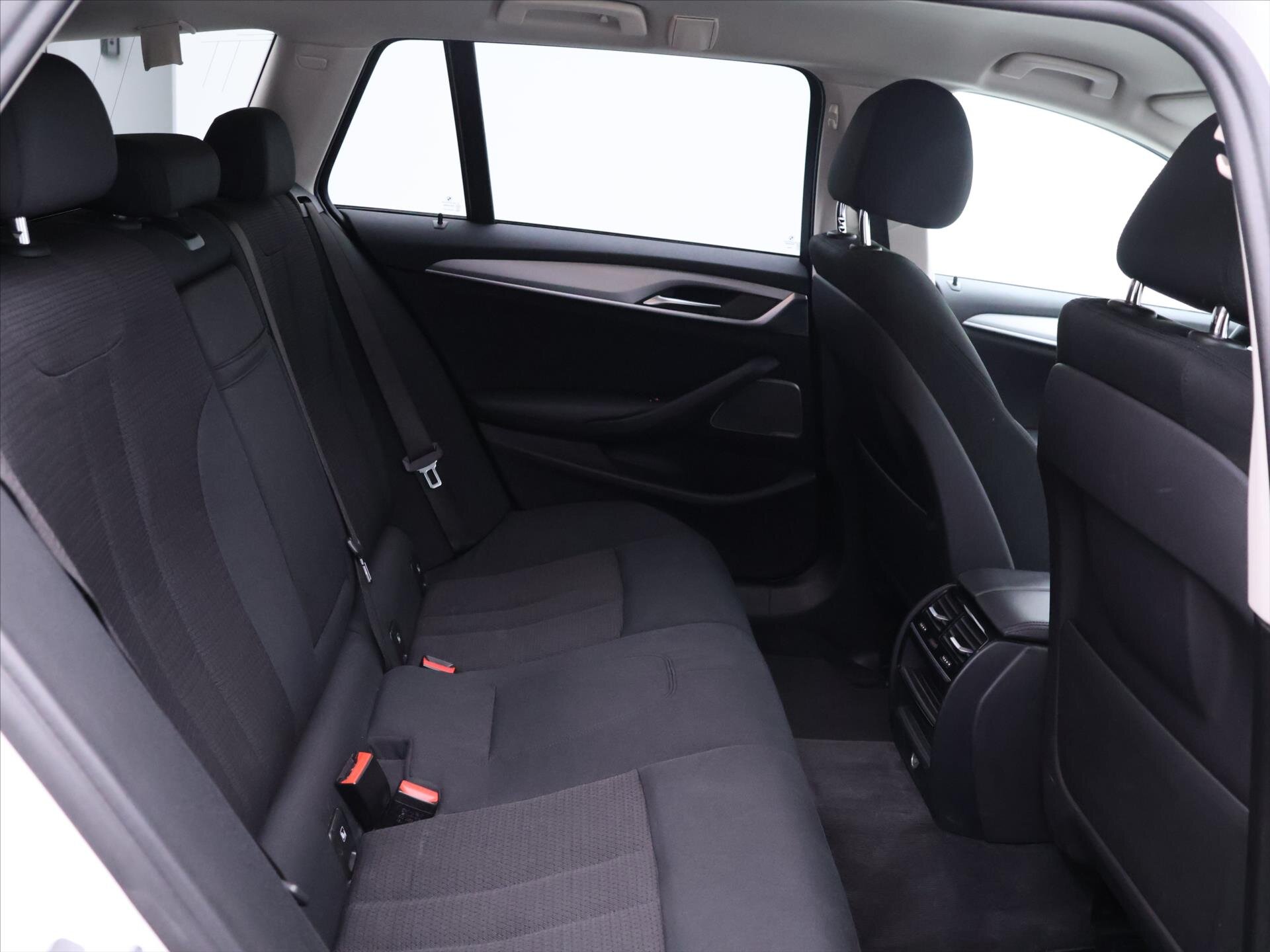 BMW Řada 5 Kombi 2,0 l 170 kw