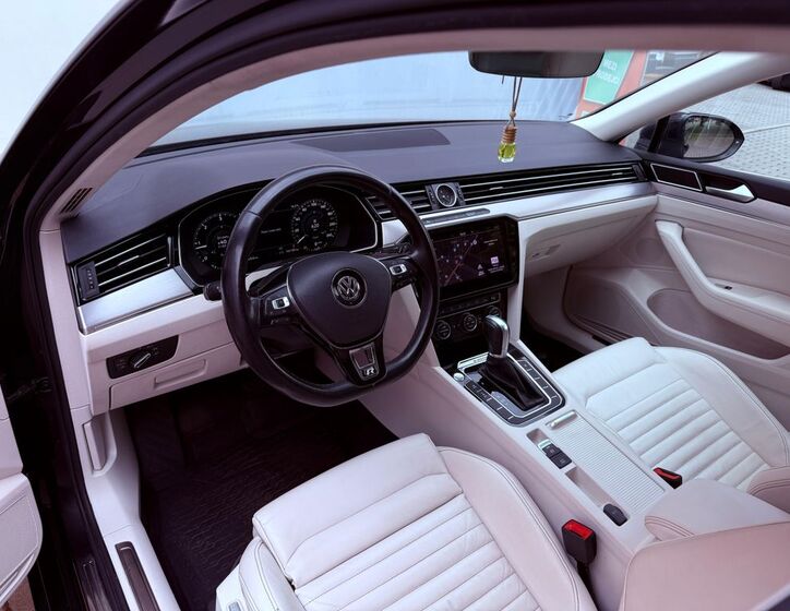 Volkswagen Passat 16