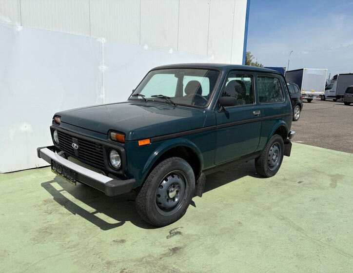 Lada Niva SUV / Terénní 1,7 l 60 kw