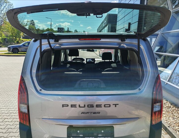 Peugeot Rifter MPV 1,5 l 96 kw