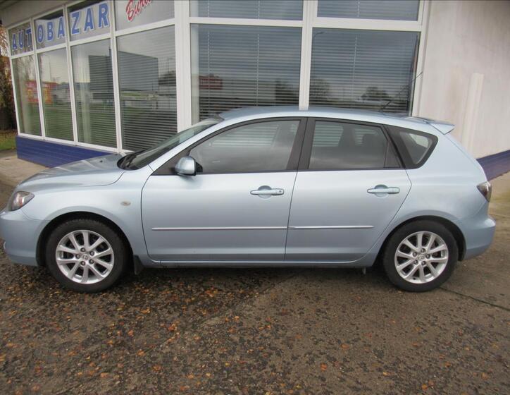 Mazda 3 8