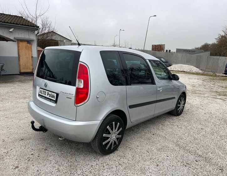 Škoda Roomster 14