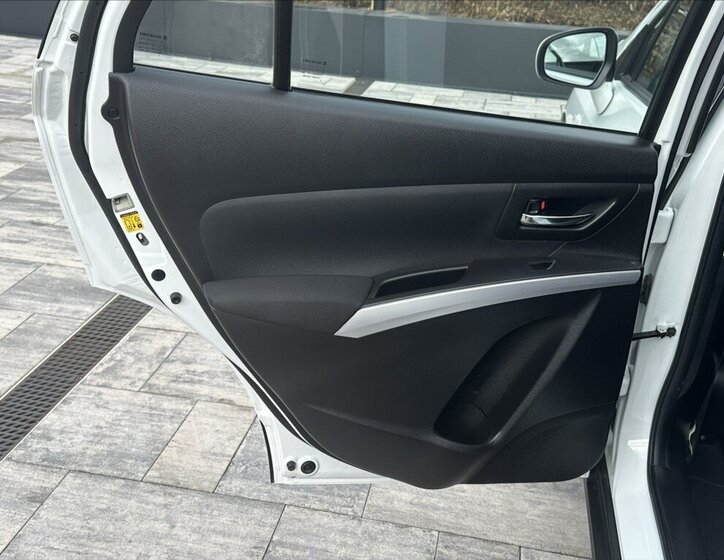 Suzuki S-Cross Hatchback 998,0 82 kw