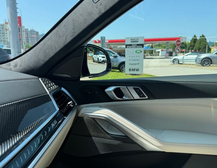 BMW X6 SUV / Terénní 4,4 l 210 kw