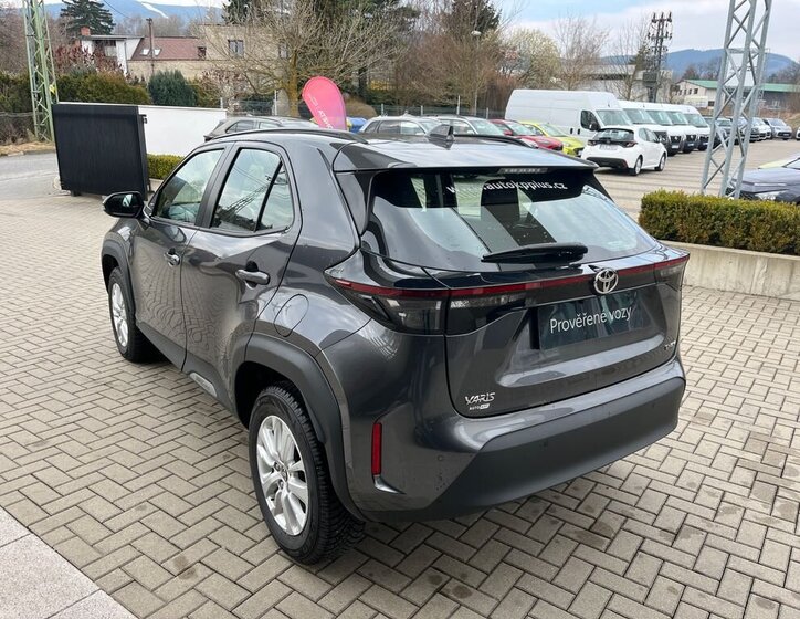 Toyota Yaris Cross SUV / Terénní 1,5 l 68 kw