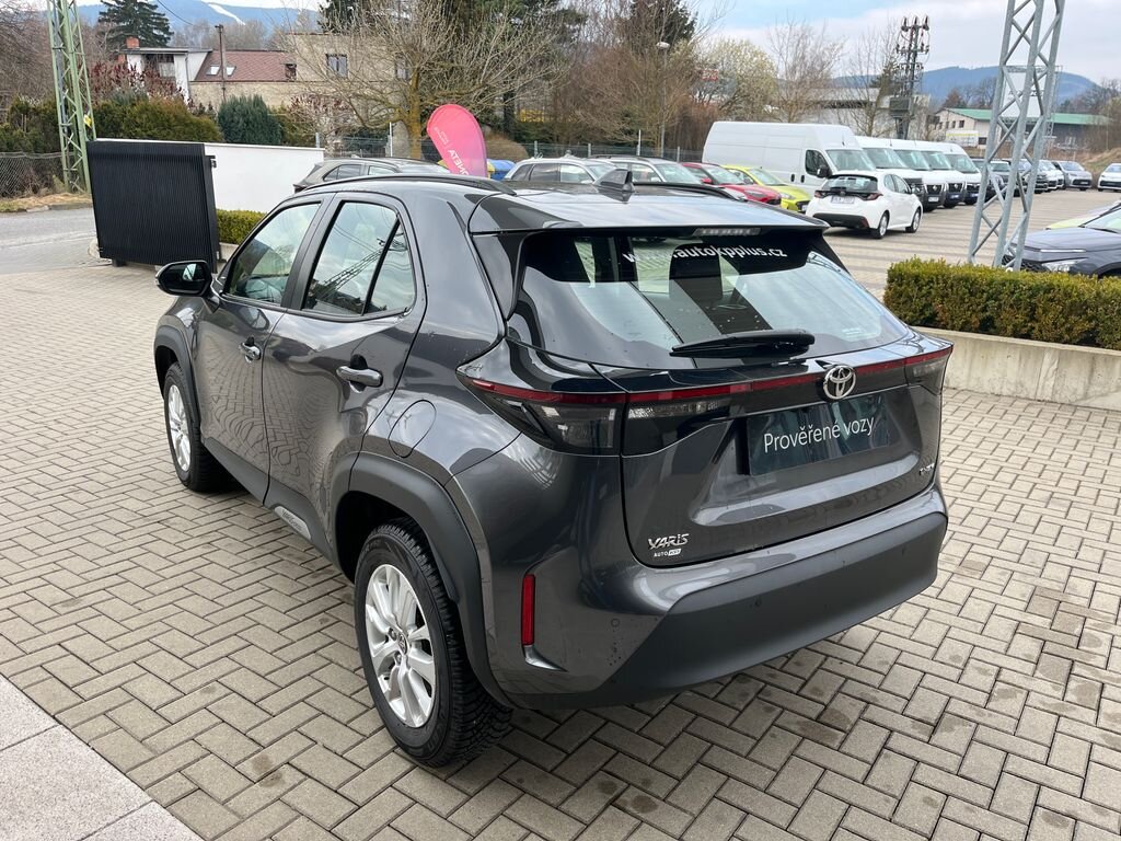 Toyota Yaris Cross SUV / Terénní 1,5 l 68 kw