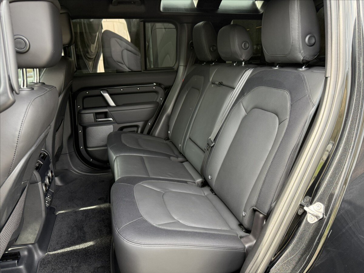 Land Rover Defender SUV / Terénní 3,0 l 221 kw