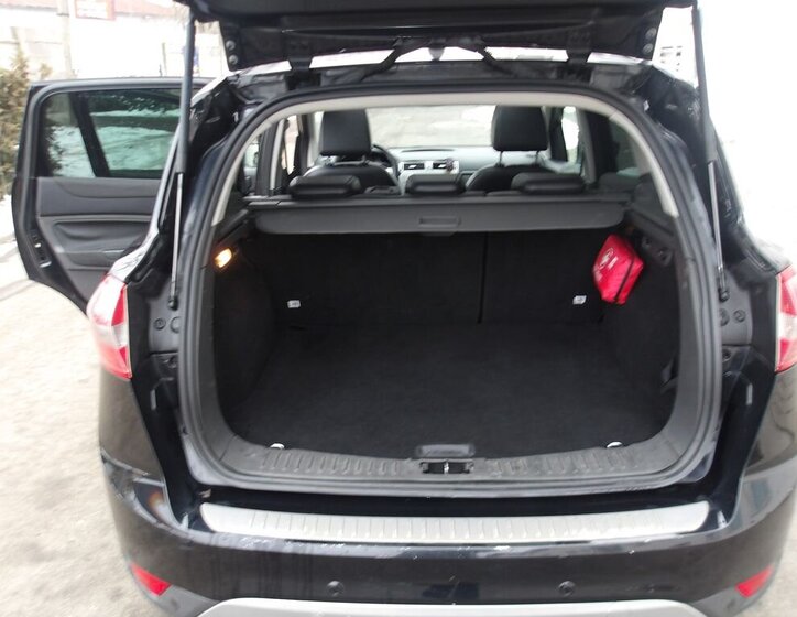 Ford Kuga SUV 2,0 l 120 kw