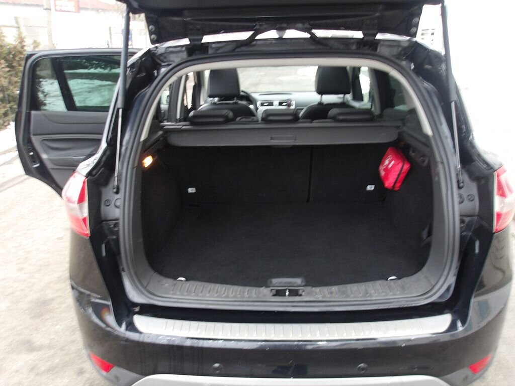 Ford Kuga SUV 2,0 l 120 kw