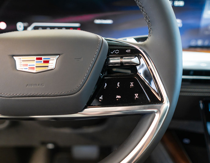 Cadillac Escalade 23