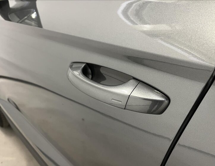 Škoda Karoq SUV 1,5 l 110 kw