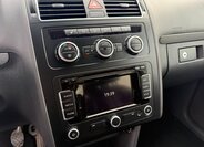 Volkswagen Touran Kombi 1,6 l 77 kw