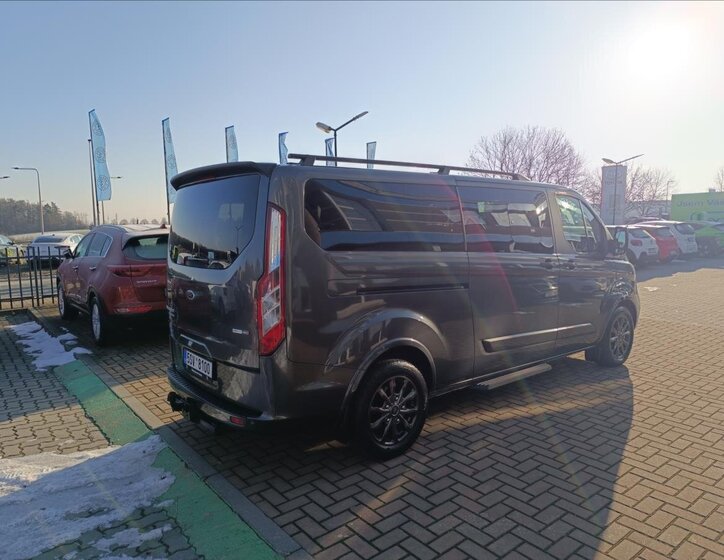 Ford Tourneo Custom MPV 2,0 l 110 kw