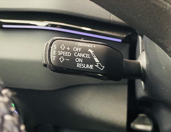 Škoda Karoq SUV / Terénní 1,5 l 110 kw