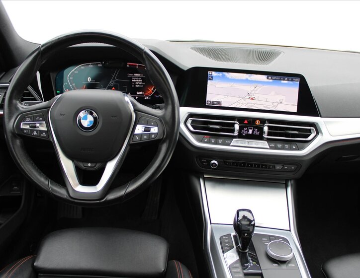 BMW Řada 3 Sedan / Limuzína 2,0 l 140 kw