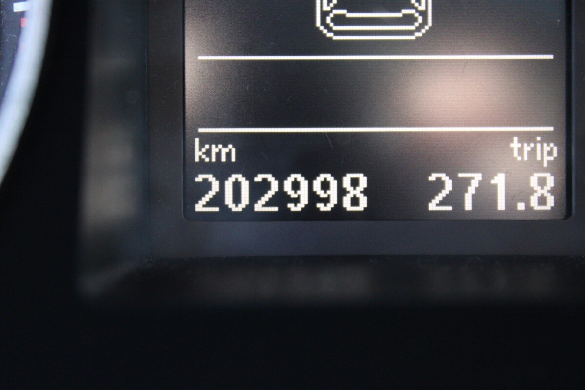 Volkswagen Passat Kombi 1,6 l 77 kw